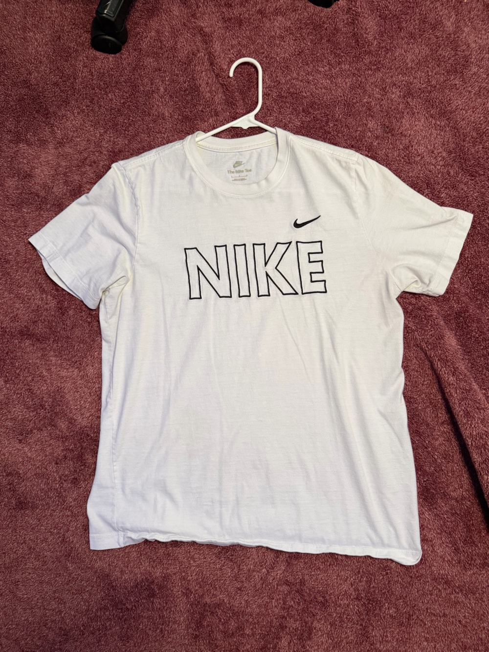 Nike White Short Sleeve T-Shirt with Black Embroidered Outline Logo